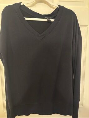 Athleta Black V-Neck Lightweight Pullover Sweatshirt
